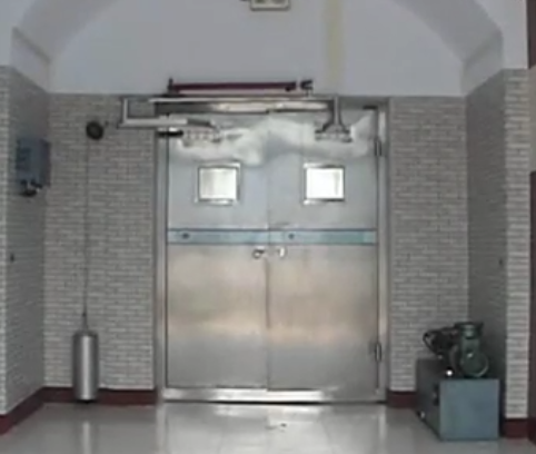 不銹鋼風(fēng)門